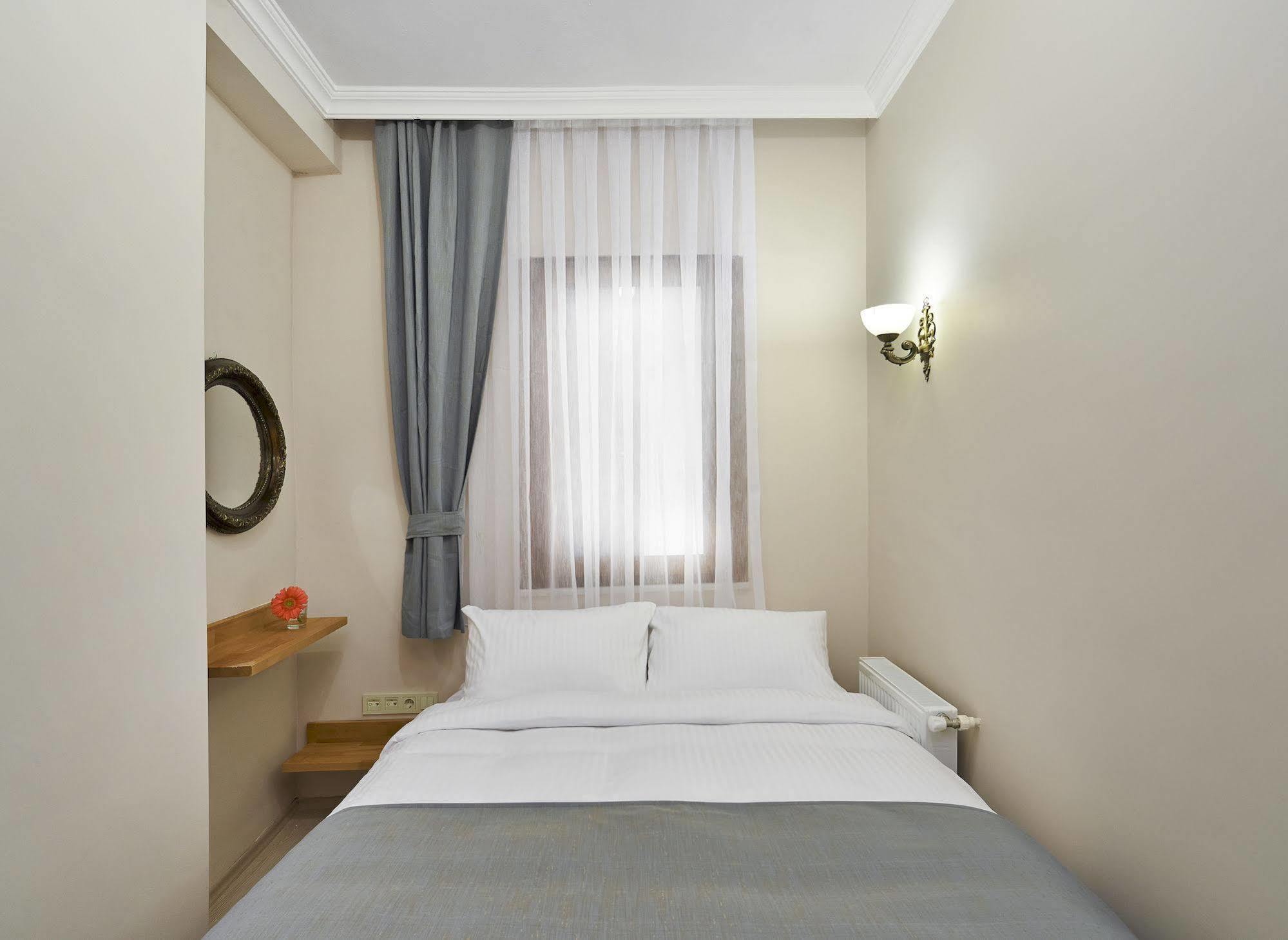 Euroistanbul Hotel Esterno foto